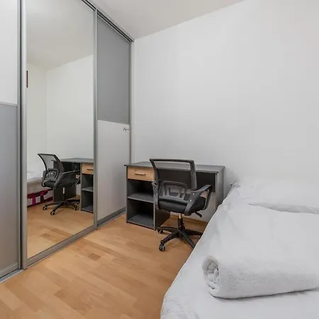 Apartment Modern Vienna Gate With Balcony & Free Parking
